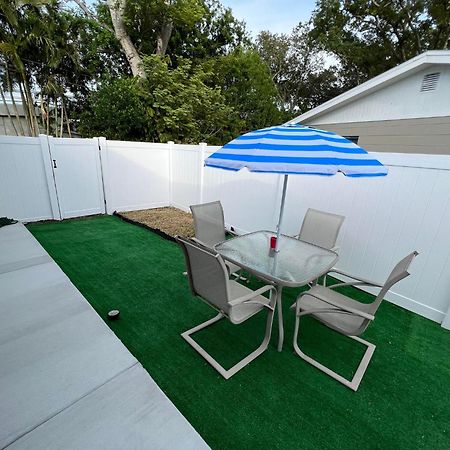 Cozy Private Studio W/Own Yard - 3Mi From Beach Seminole Esterno foto